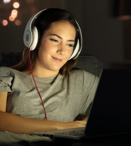 These Streaming Services Off Discounts to College Students