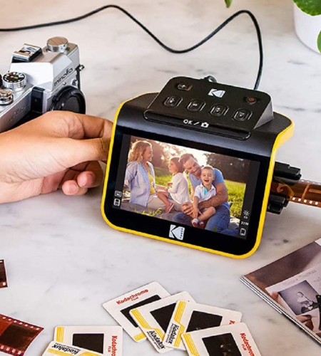 This Kodak Film Slide Scanner Is $170 Right Now