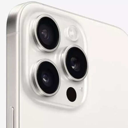 Apple execs detail features, limitations of new iPhone camera