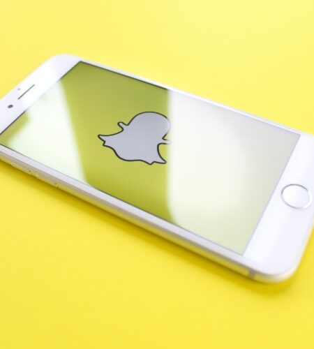 Snap to Introduce In-App Warning, Other Safety Features to Protect Teen Users