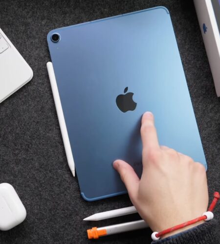 New iPad‌s allegedly locked down for the spring