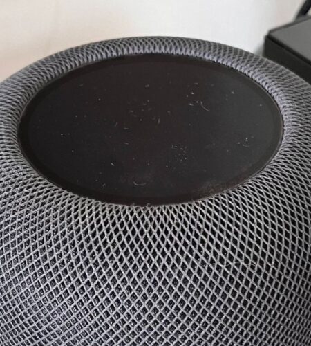 Future HomePod Again Rumored to Add Curved LCD Display